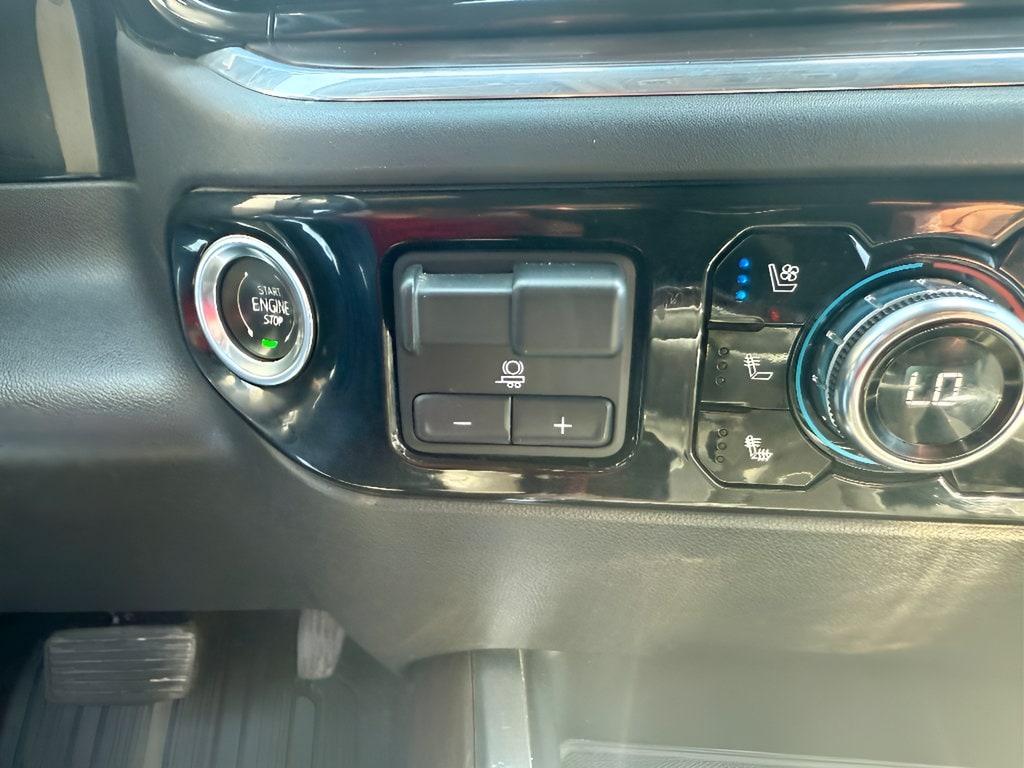 2023 GMC Sierra 1500 SLT - Photo 19
