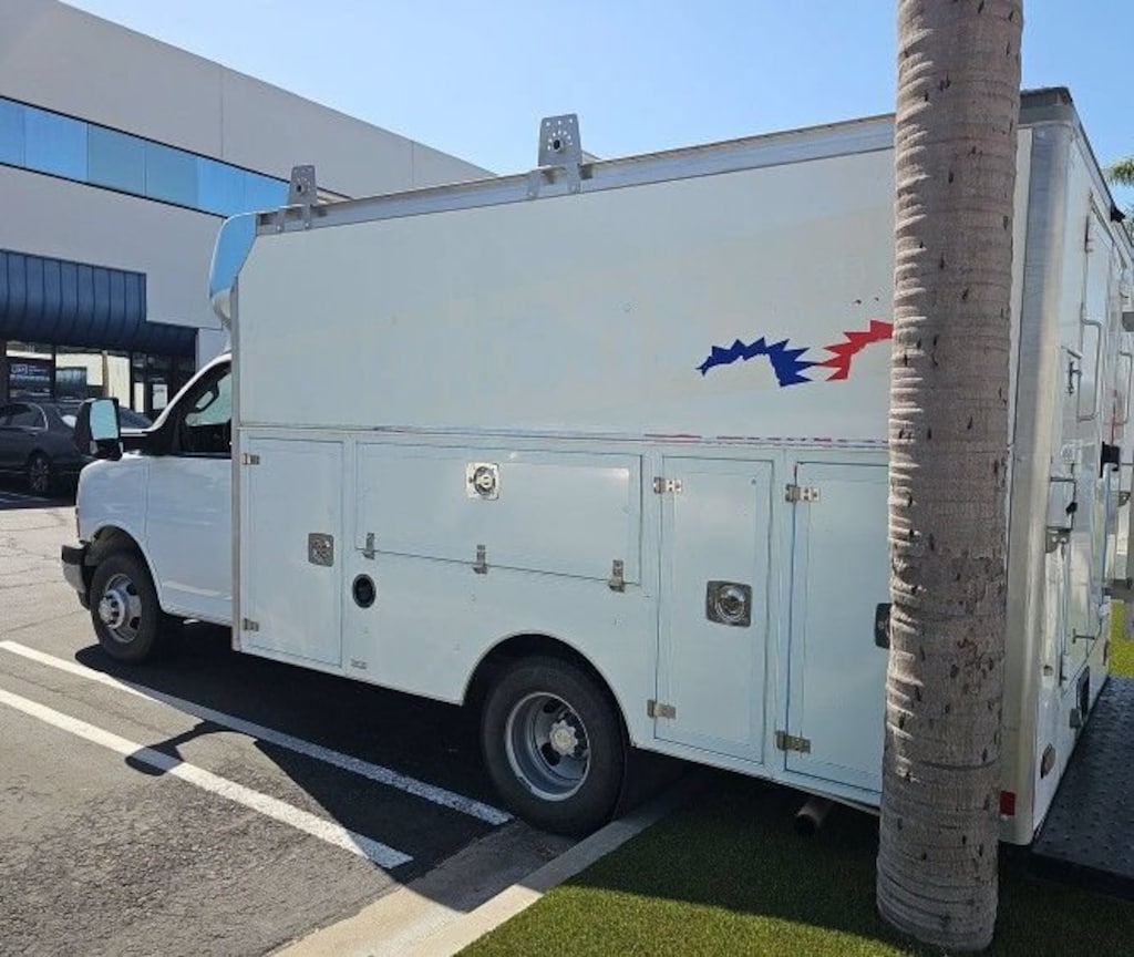 Used 2020 Chevrolet Express Cutaway 3500 Cutaway Van