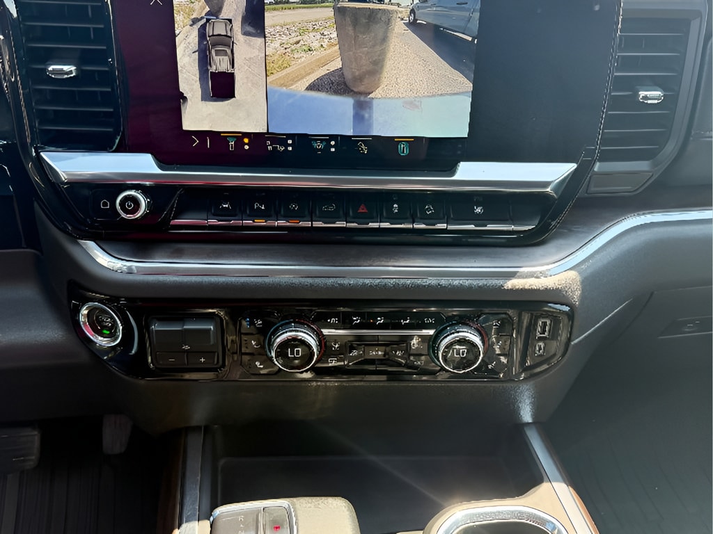 2023 GMC Sierra 1500 SLT - Photo 17
