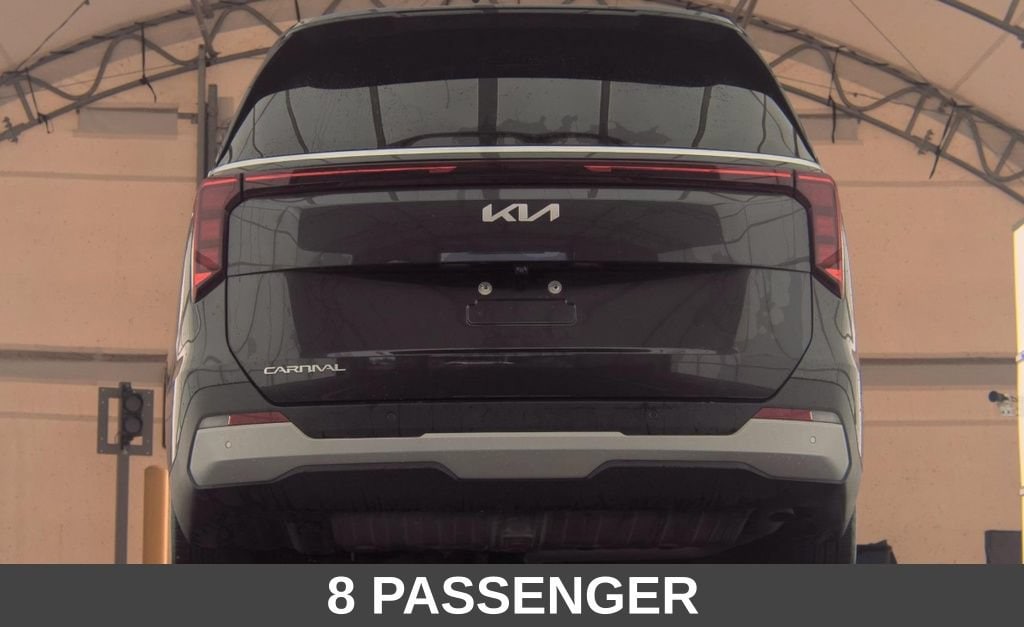 Used 2025 Kia Carnival LXS Van Passenger Van