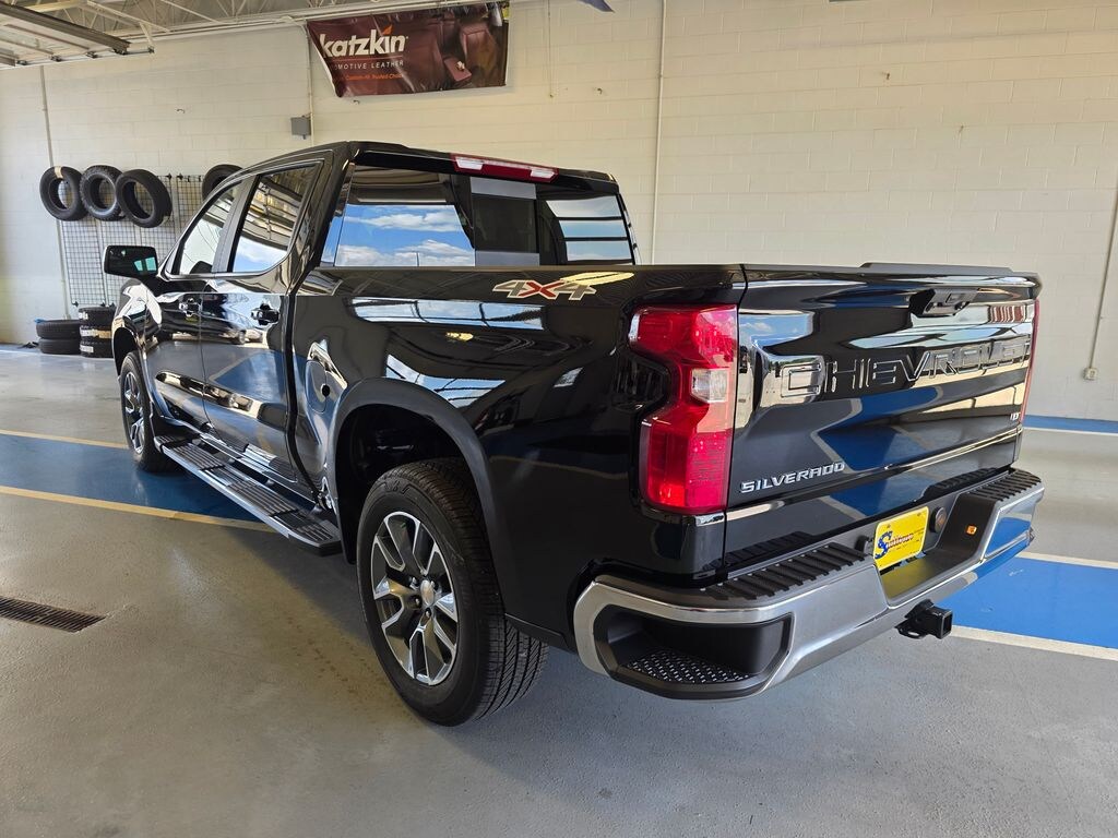 New 2026 Chevrolet Silverado 1500 LT w/1LT Truck Crew Cab