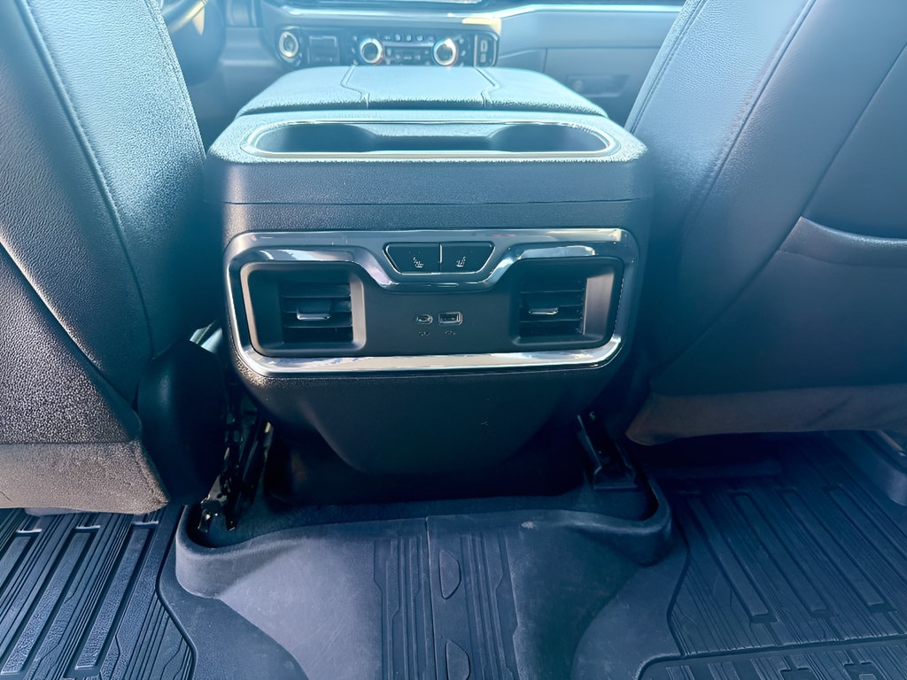 2023 GMC Sierra 1500 SLT - Photo 23