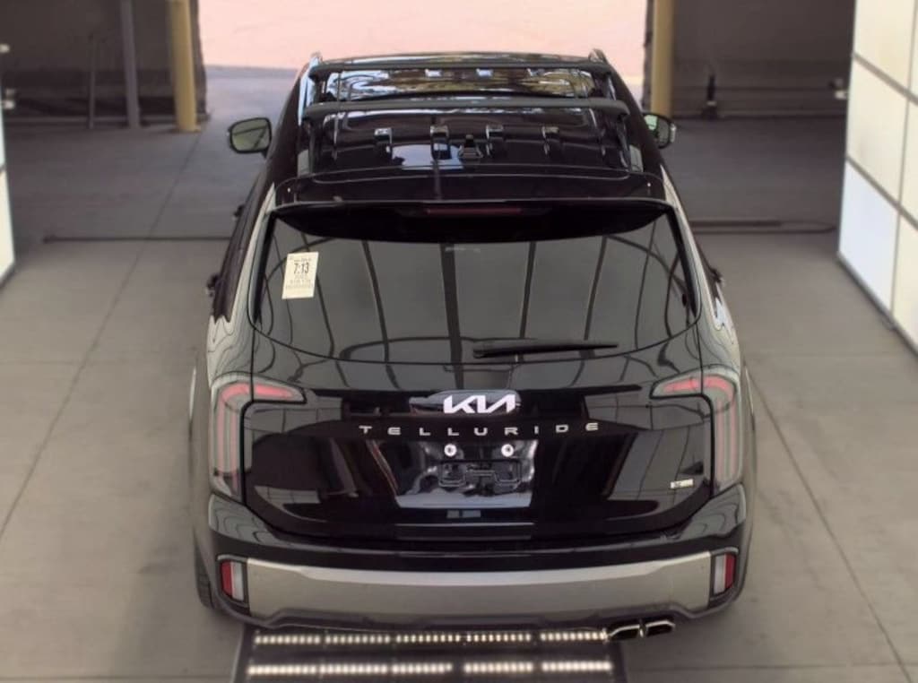 Used 2023 Kia Telluride SX