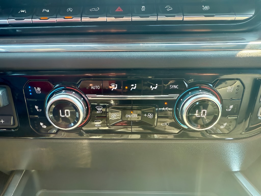 2023 GMC Sierra 1500 SLT - Photo 18