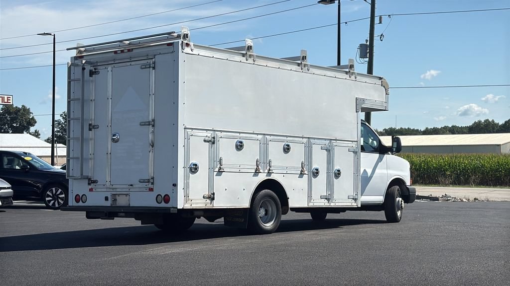Used 2016 Chevrolet Express Cutaway 3500 Work Van Cutaway Van