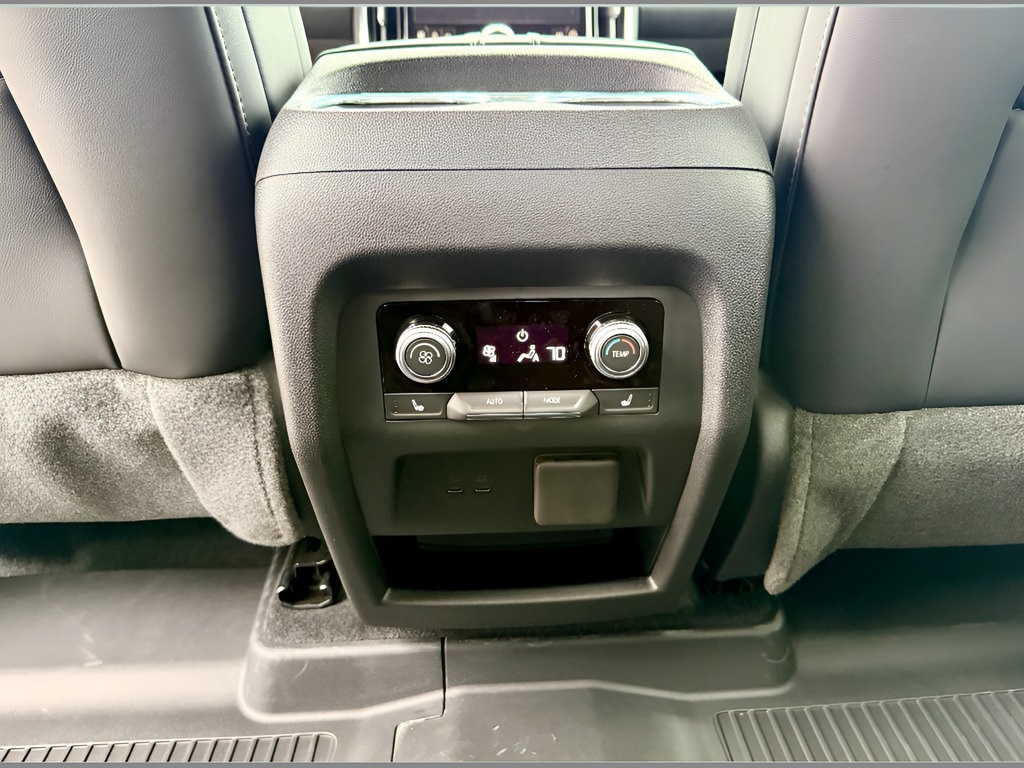 2026 GMC Acadia Elevation - Photo 23