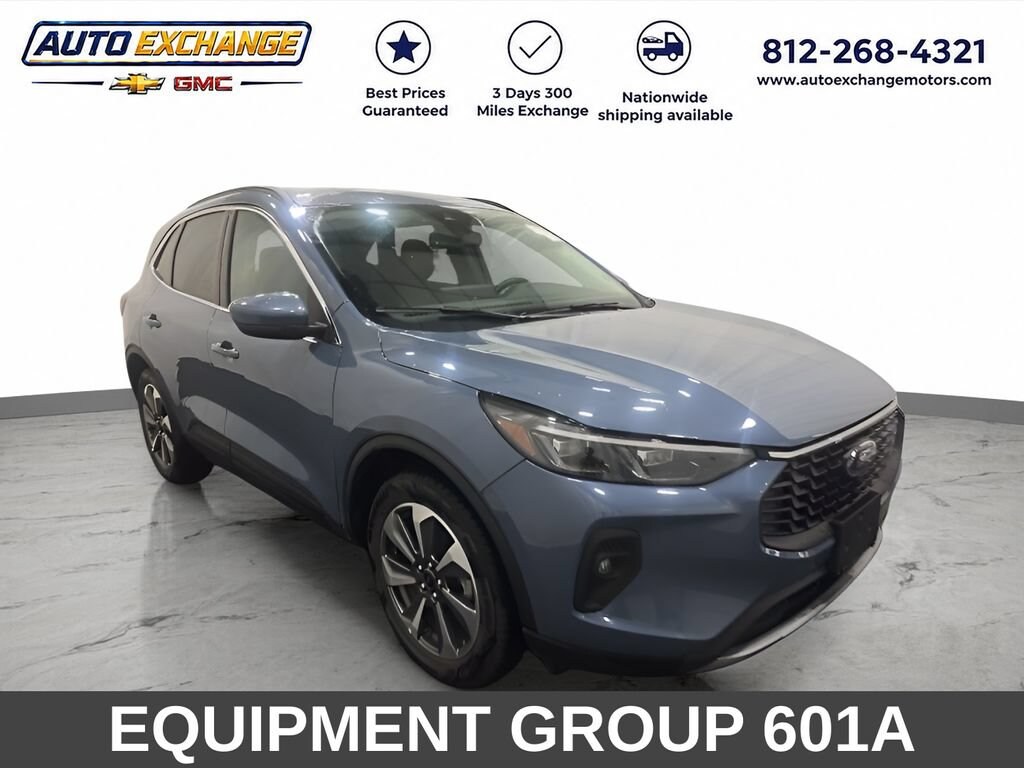 Used 2025 Ford Escape Platinum SUV