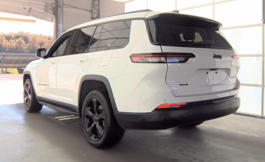 Used 2023 Jeep Grand Cherokee L Altitude SUV