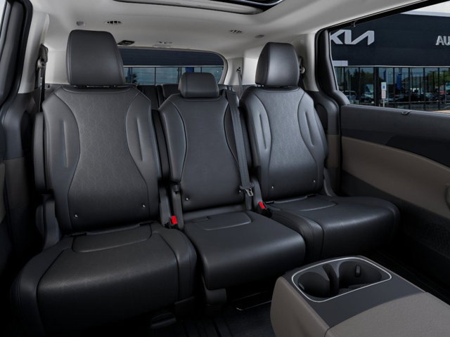 2026 Kia Carnival SX - Photo 16