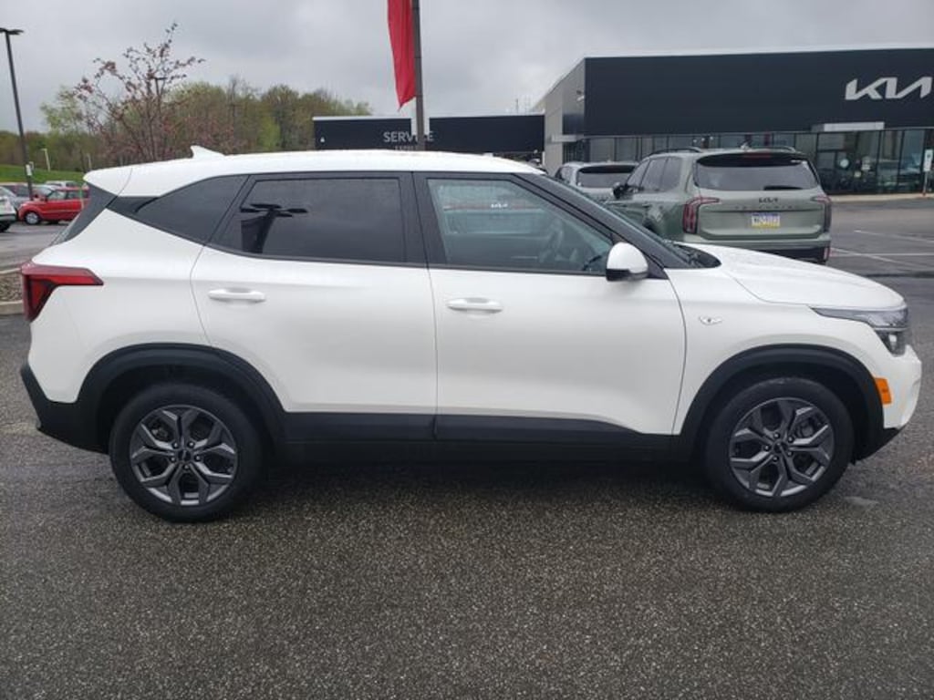 Certified 2024 Kia Seltos LX IVT AWD SUV