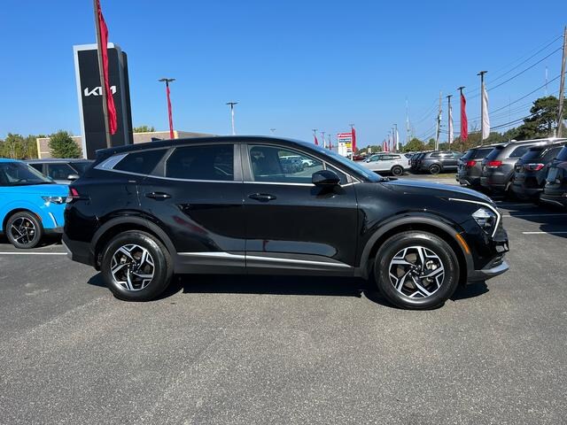 2023 Kia Sportage LX photo 2