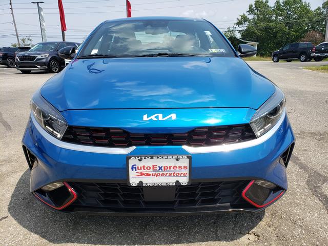 2022 Kia Forte GT-Line photo 2