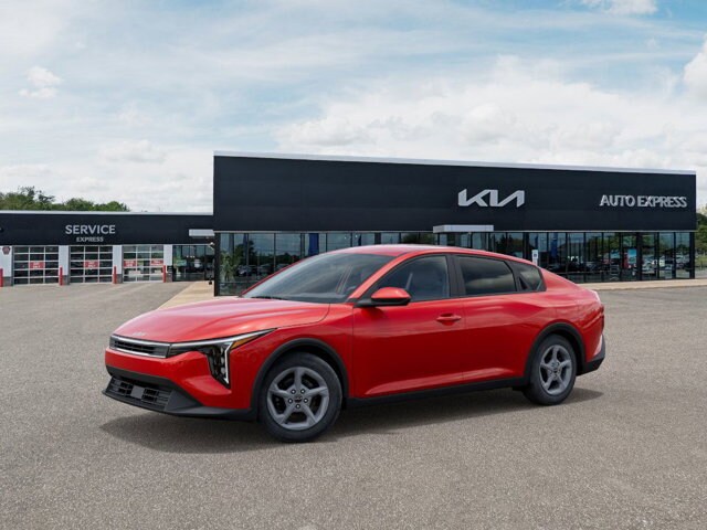 2025 Kia K4 LXS photo 3