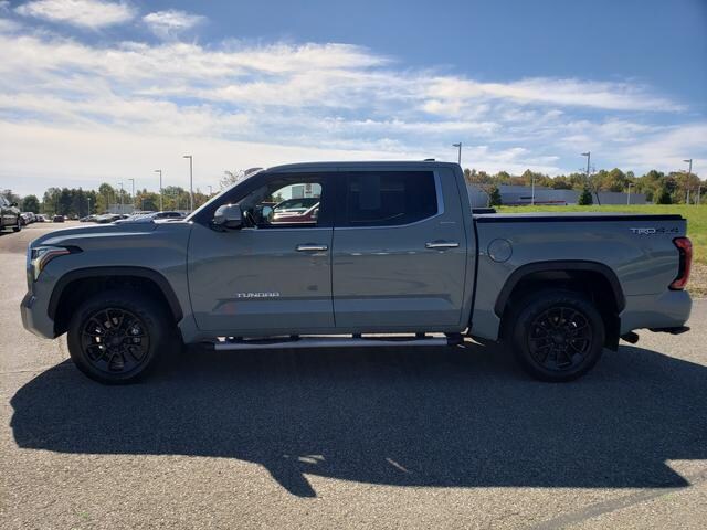 2023 Toyota Tundra Limited CrewMax photo 4