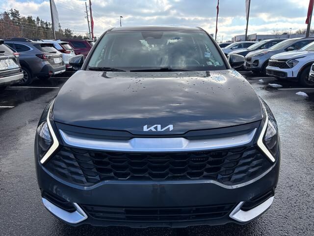 2023 Kia Sportage Hybrid LX photo 2