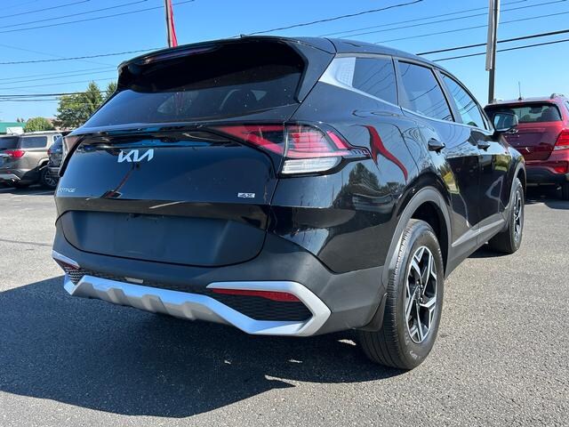 2023 Kia Sportage LX photo 3