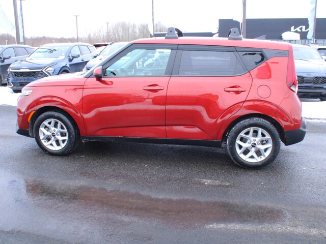 2022 Kia Soul LX photo 4