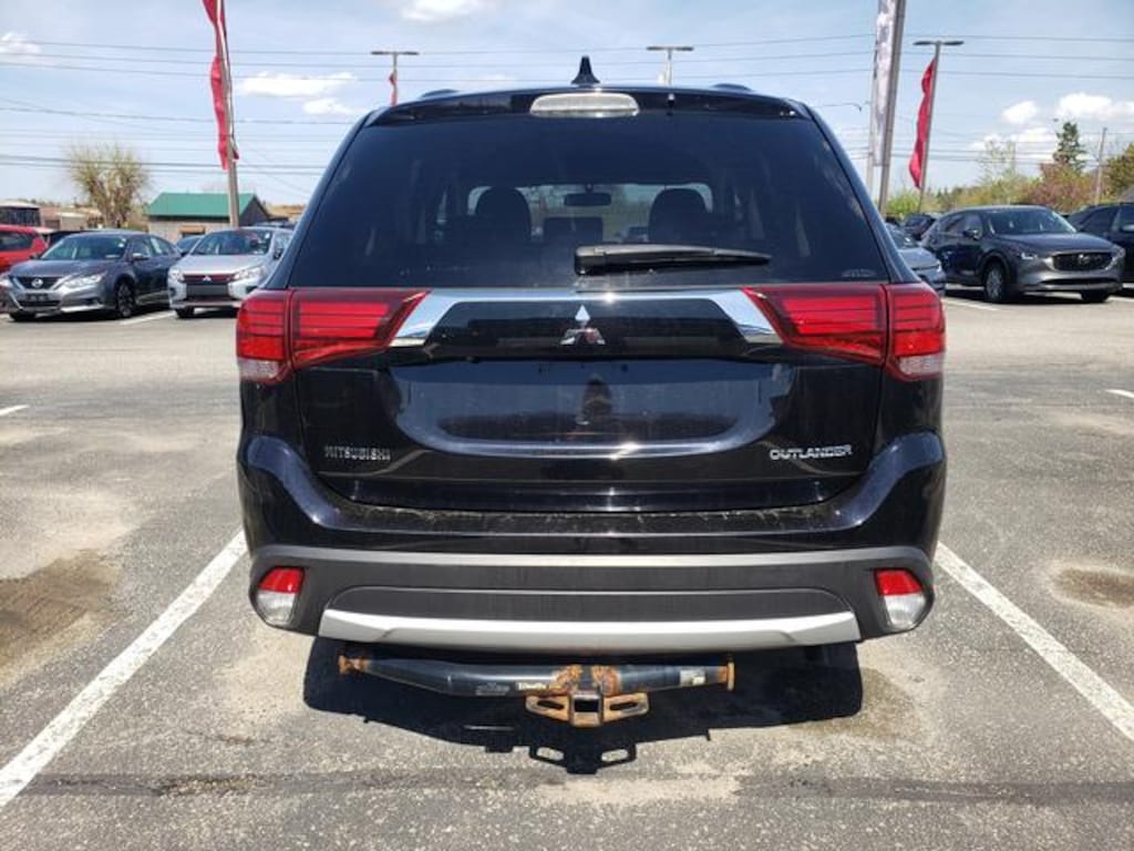 Used 2017 Mitsubishi Outlander ES S-AWC SUV