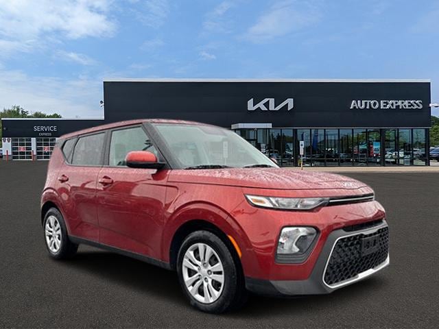 2022 Kia Soul LX's photo