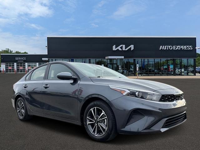 2024 Kia Forte LXS's photo