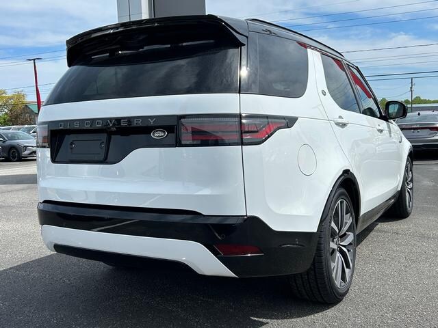 2023 Land Rover Discovery S R-Dynamic photo 3