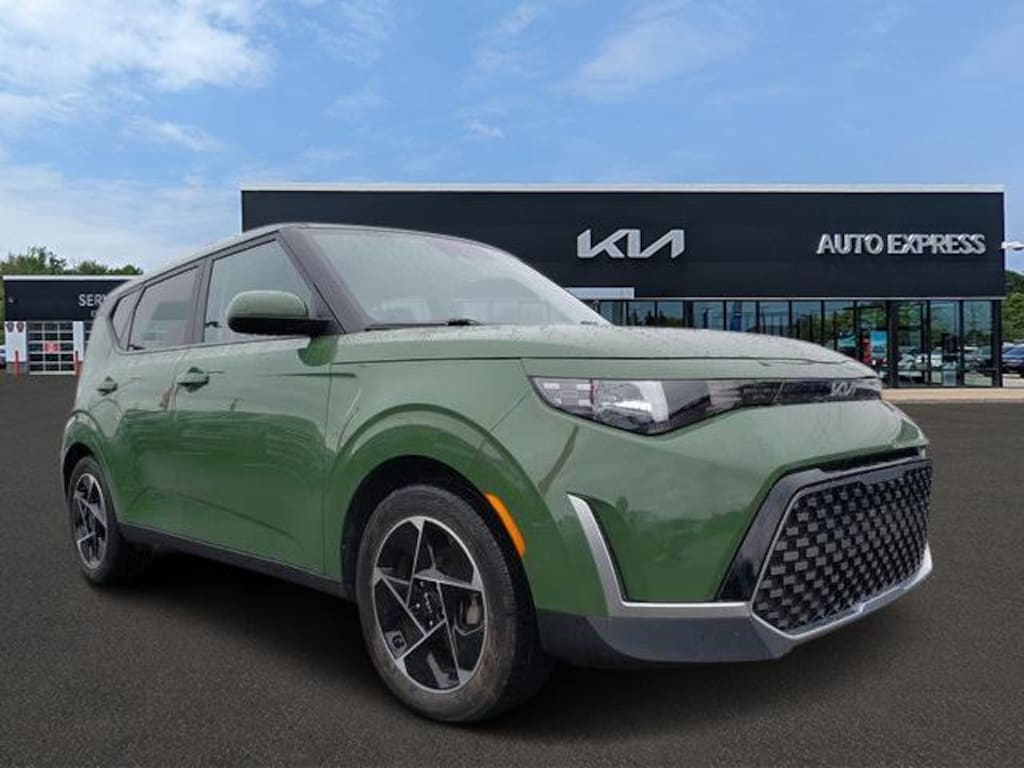 Certified 2023 Kia Soul EX IVT