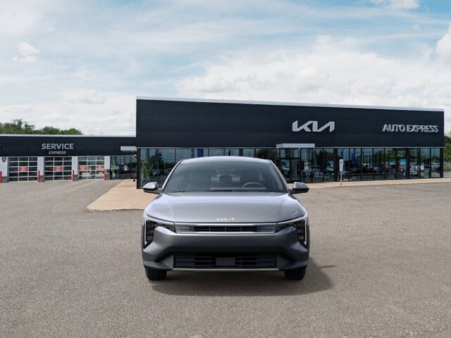 2025 Kia K4 EX photo 2