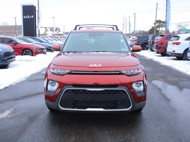 2022 Kia Soul LX photo 2