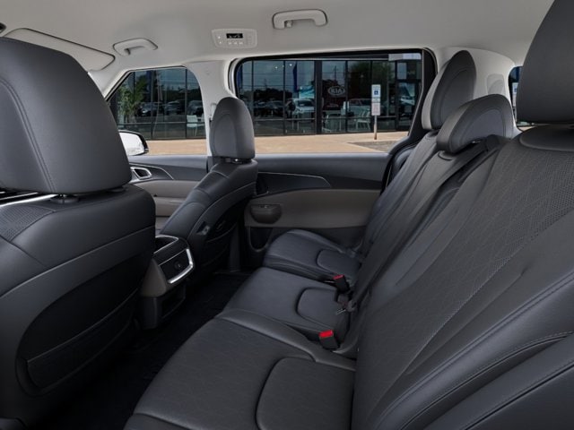 2026 Kia Carnival LXS - Photo 18