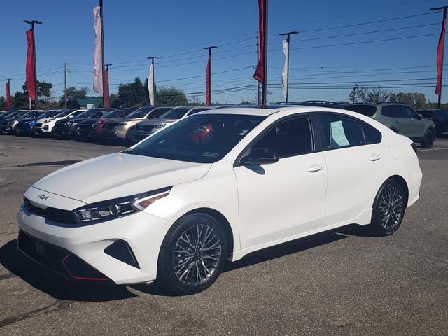 2024 Kia Forte GT-Line photo 3