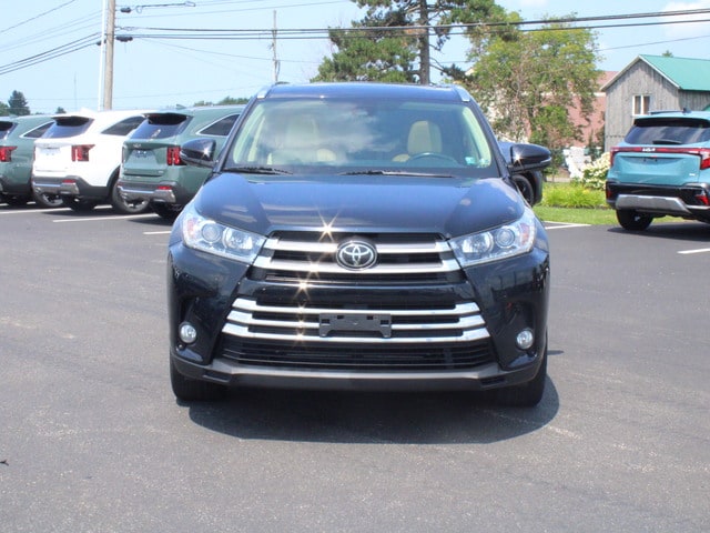 Used 2017 Toyota Highlander Limited with VIN 5TDDZRFH1HS473293 for sale in Waterford, PA