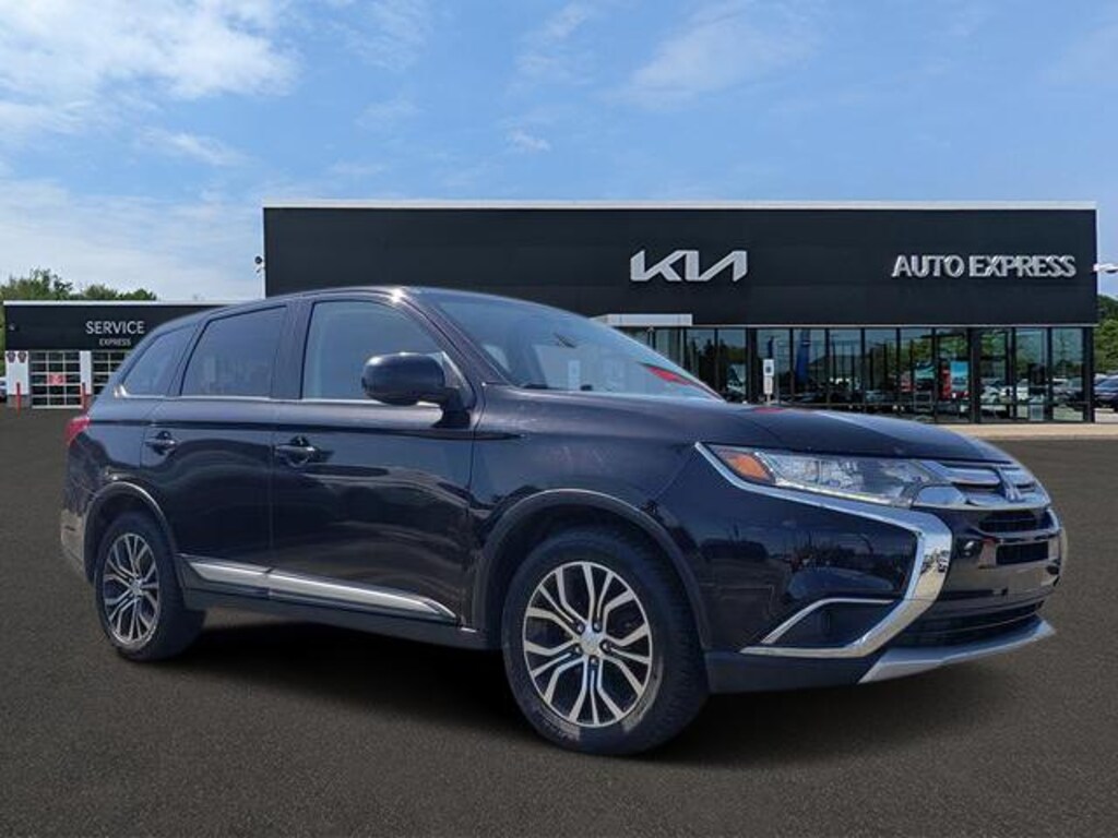 Used 2017 Mitsubishi Outlander ES S-AWC SUV