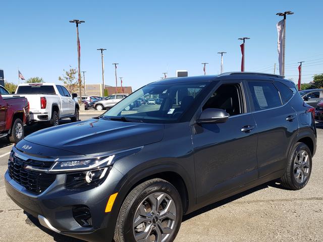 2024 Kia Seltos S photo 2