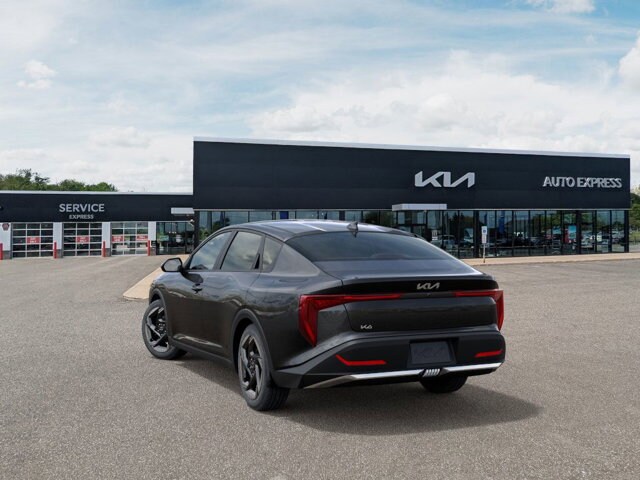 2025 Kia K4 EX photo 4