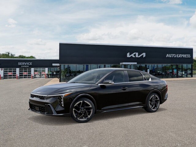 2025 Kia K4 GT-Line photo 3