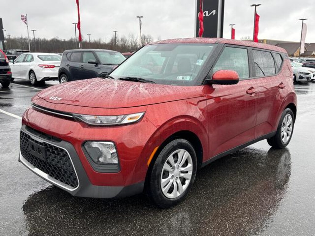Certified 2022 Kia Soul LX IVT