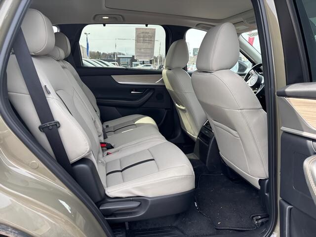 2025 Mazda CX-70 Premium Package - Photo 13