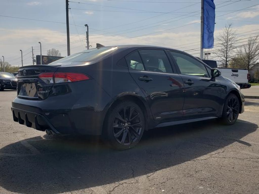 Used 2024 Toyota Corolla Hybrid SE Sedan