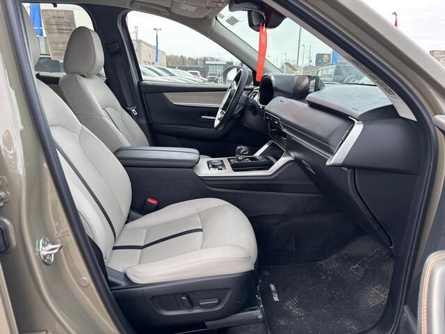 2025 Mazda CX-70 Premium Package - Photo 15