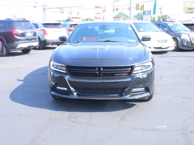 Used 2015 Dodge Charger SXT with VIN 2C3CDXJGXFH884463 for sale in Erie, PA