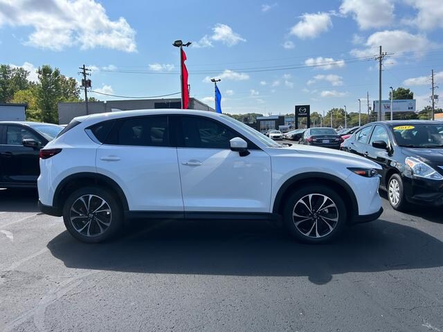 2022 Mazda CX-5 2.5 Premium Plus photo 2
