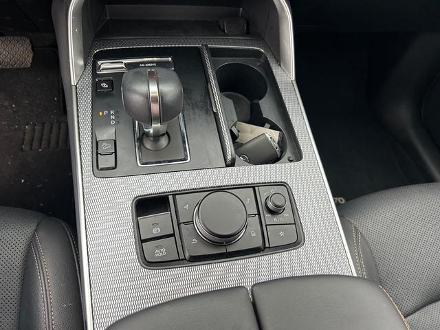 2025 Mazda CX-70 Premium Package - Photo 17