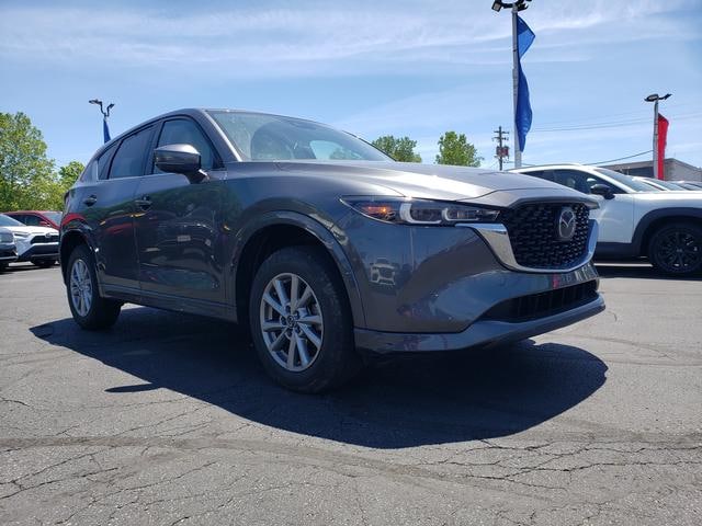 2024 Mazda CX-5 S Preferred package Auto AWD's photo