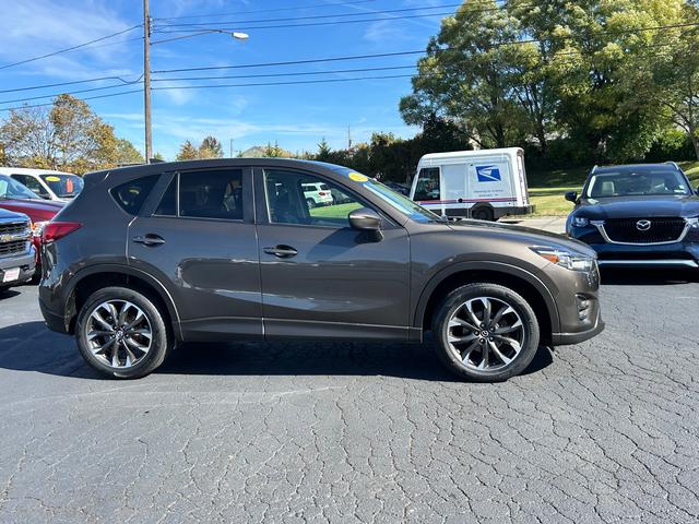 2016 Mazda CX-5 Grand Touring photo 2