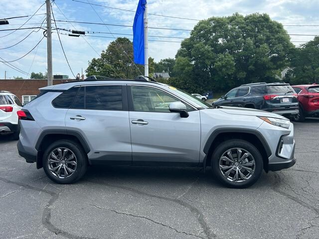 2024 Toyota RAV4 Hybrid XLE Premium photo 2