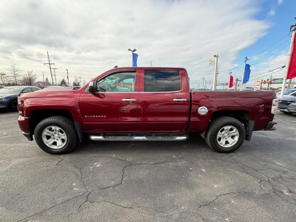 Used 2017 Chevrolet Silverado 1500 LT Truck Crew Cab