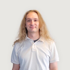 Staff member DRAKE ALBERT from ID_3f132e4693f7