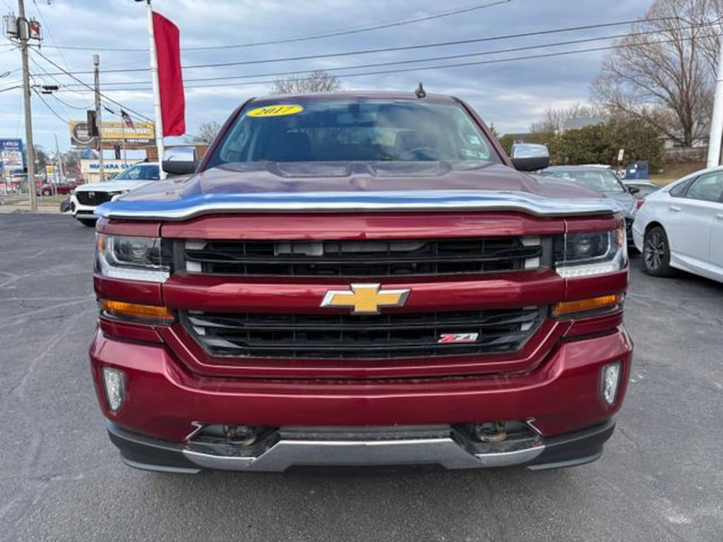 Used 2017 Chevrolet Silverado 1500 LT Truck Crew Cab