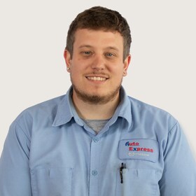 Staff member MITCHELL LUCAS from ID_3f132e4693f7