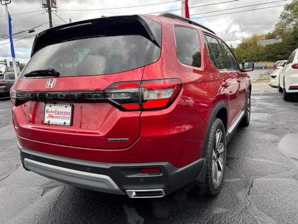 Used 2023 Honda Pilot Touring SUV